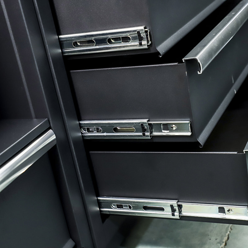 Établi modulaire en acier de rangement pour garage GLG7000C avec armoire à outils d'angle et boîte à outils en métal rouge
